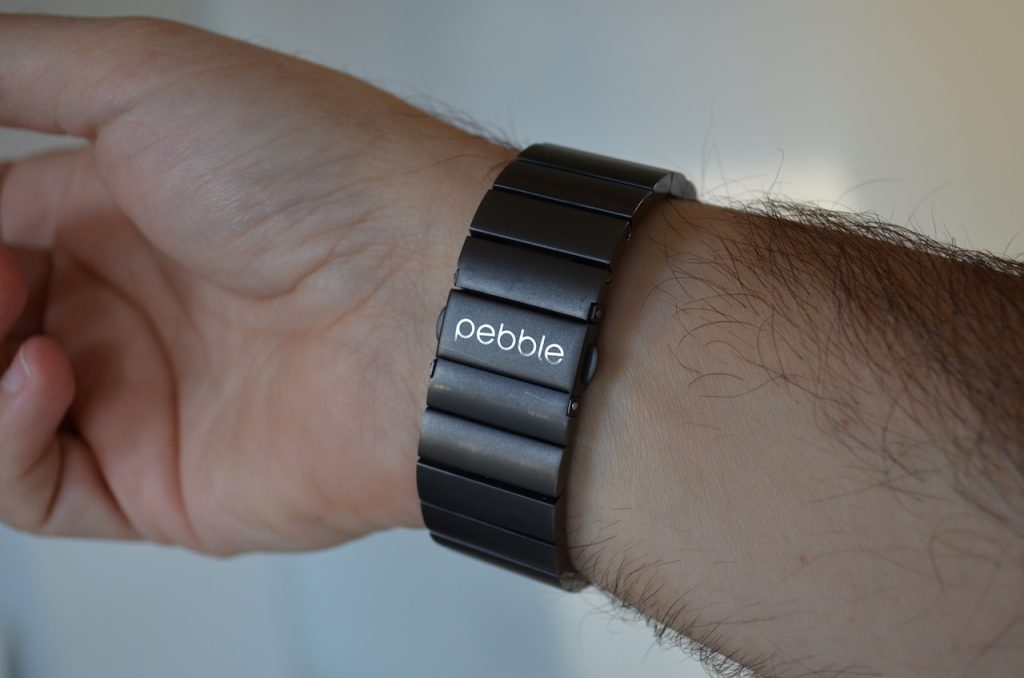 apple-watch-pebble-time-steel-samsung-gear-s2-moto-360-2nd-a-confronto