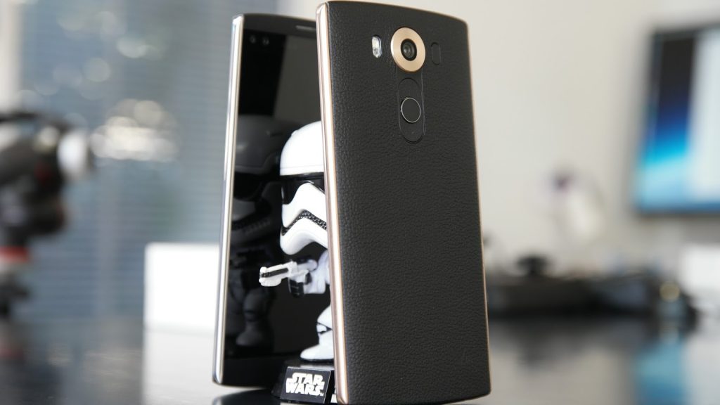 lg-v10-italia-vs-v10-usa-flash-review