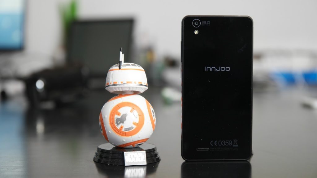 una-giornata-uno-smartphone-da-99-euro-sopravvissuto