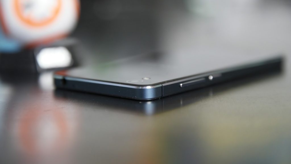 una-giornata-uno-smartphone-da-99-euro-sopravvissuto