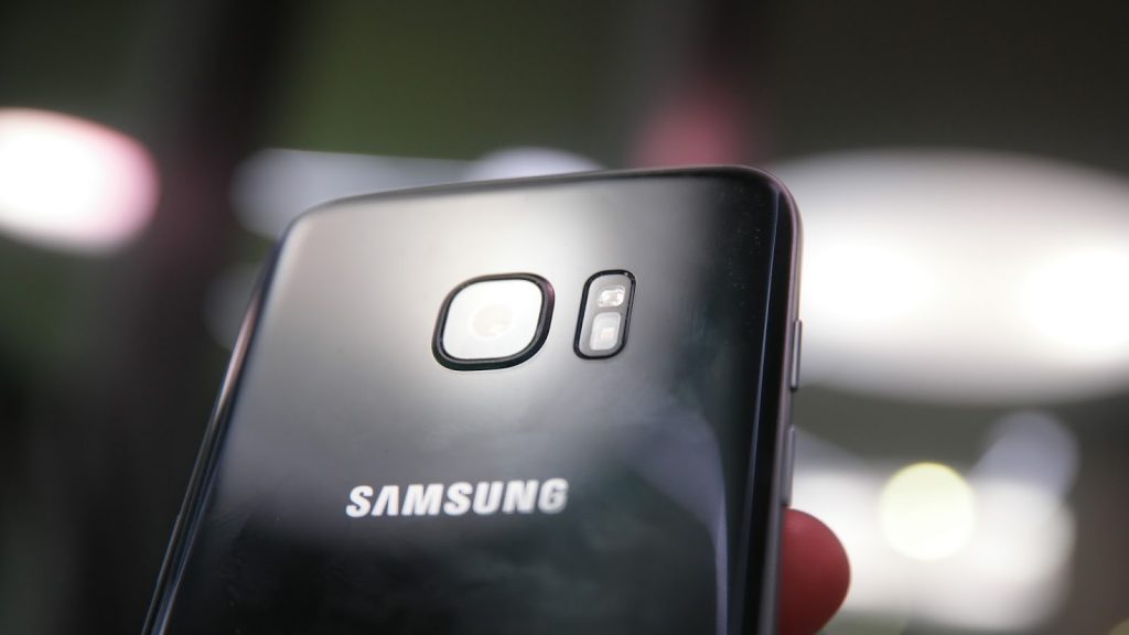 samsung-galaxy-s7-e-s7-edge-anteprima
