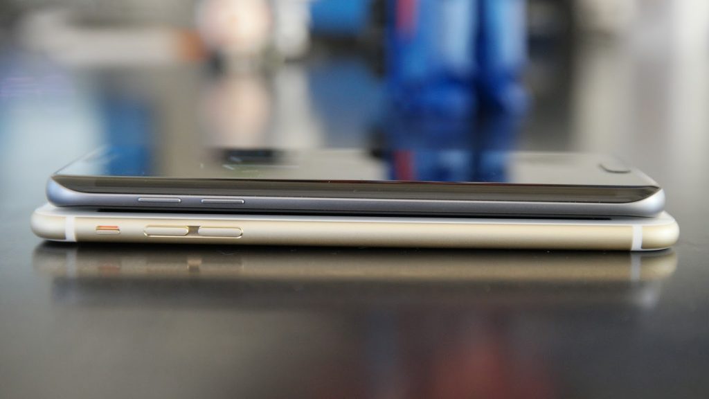 galaxy-s7-edge-vs-iphone-6s-plus-confronto