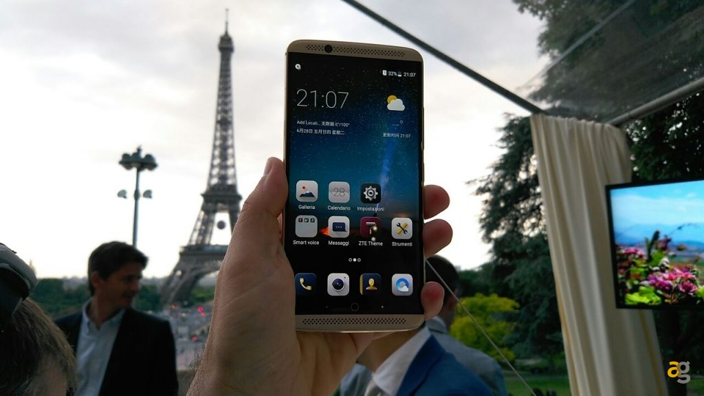 zte-axon-7-la-presentazione-internazionale-live-da-parigi-h-1930