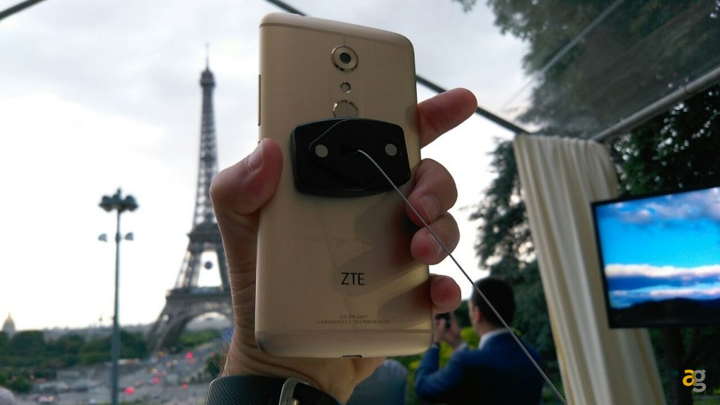 zte-axon-7-la-presentazione-internazionale-live-da-parigi-h-1930