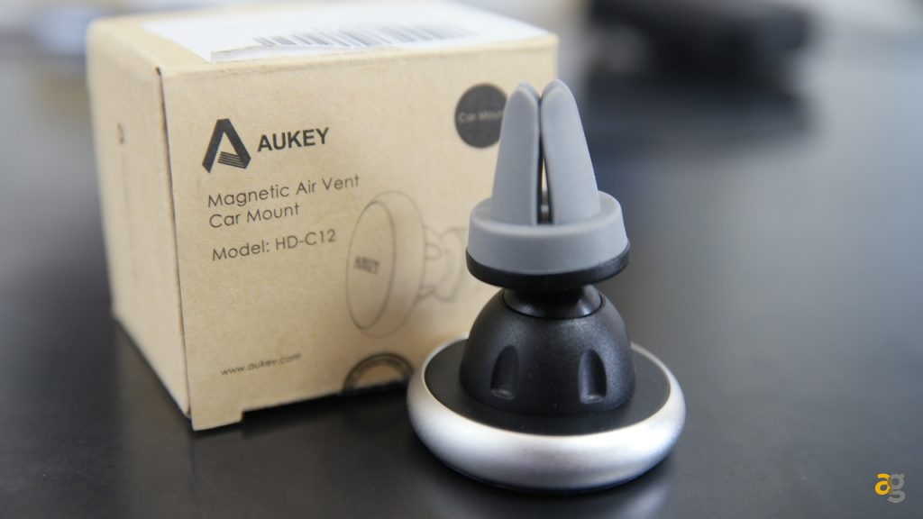 lo-scatolone-aukey-un-sacco-di-gadget-recensione