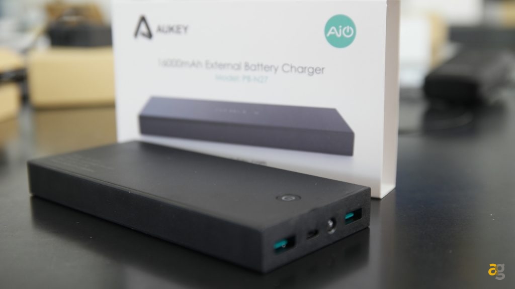 lo-scatolone-aukey-un-sacco-di-gadget-recensione