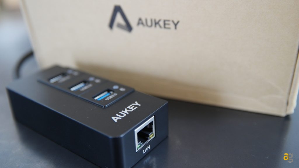 lo-scatolone-aukey-un-sacco-di-gadget-recensione