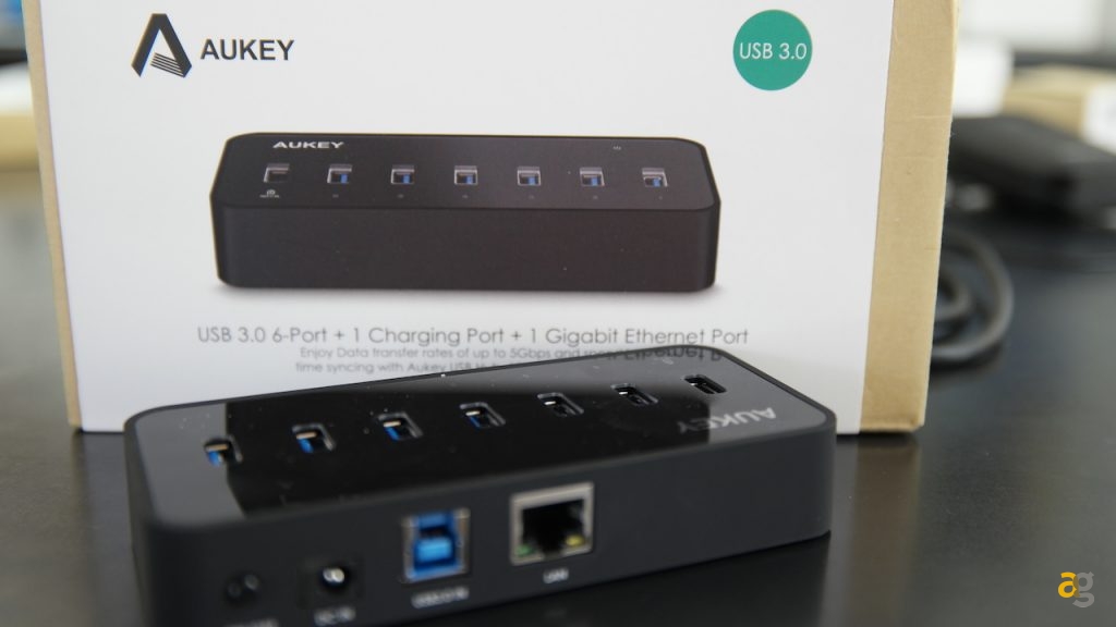 lo-scatolone-aukey-un-sacco-di-gadget-recensione