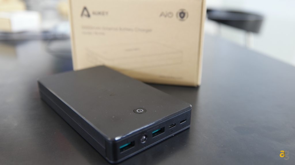 lo-scatolone-aukey-un-sacco-di-gadget-recensione