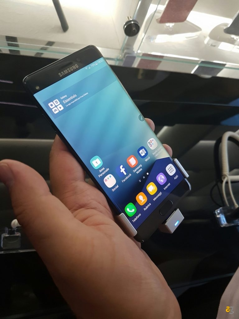 samsung-galaxy-note-7-lunpaking-di-milano