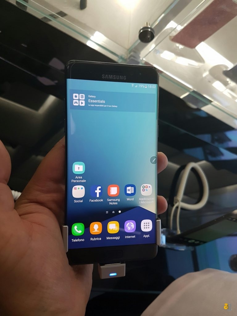 samsung-galaxy-note-7-lunpaking-di-milano