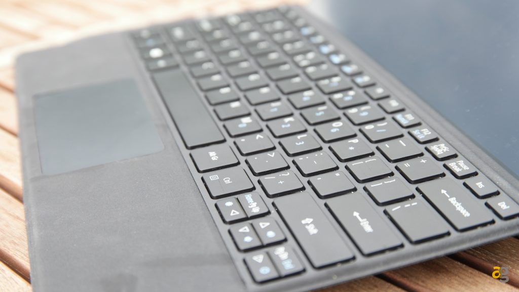 acer-switch-alpha-12-la-recensione