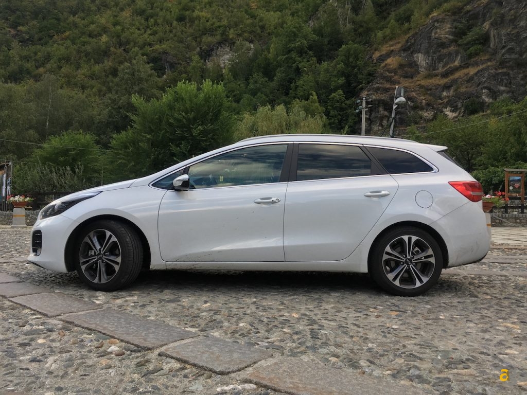vacanze-kia-ceed-tecnologia