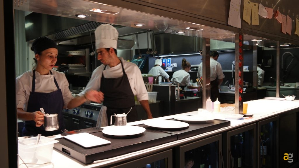 contraste-milano-stelle-subito