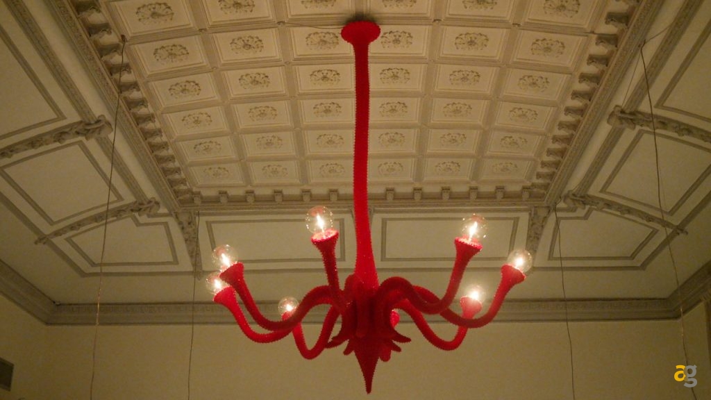 contraste-milano-stelle-subito