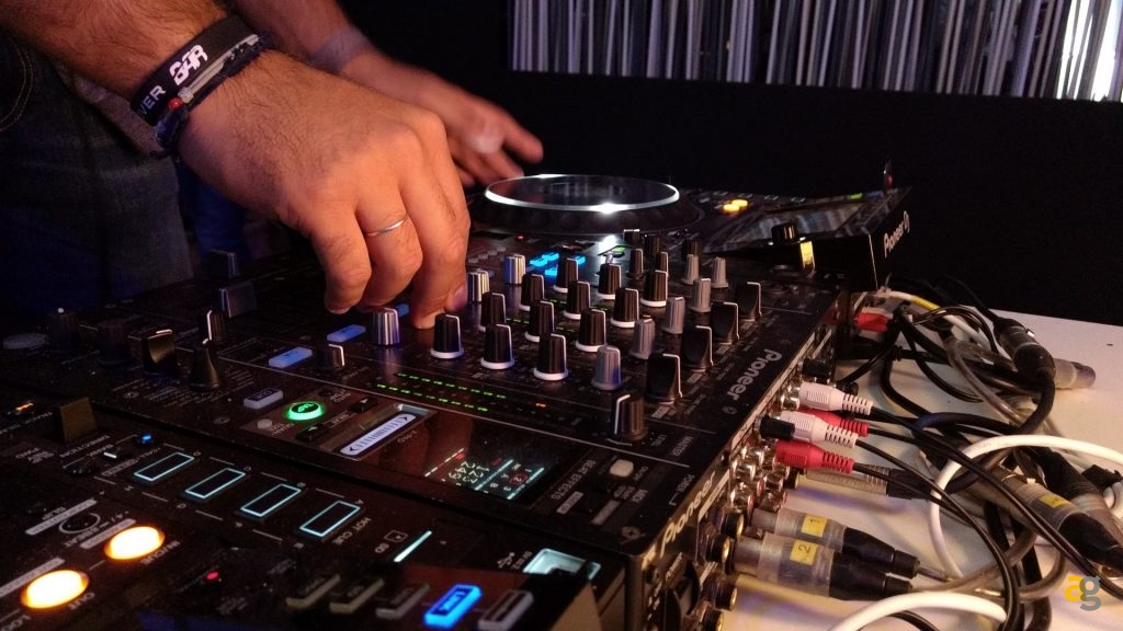 lenovo-moto-z-play-mods-proiettore-recensione