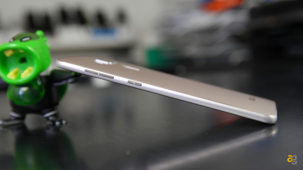 asus-zenfone-3-deluxe-recensione