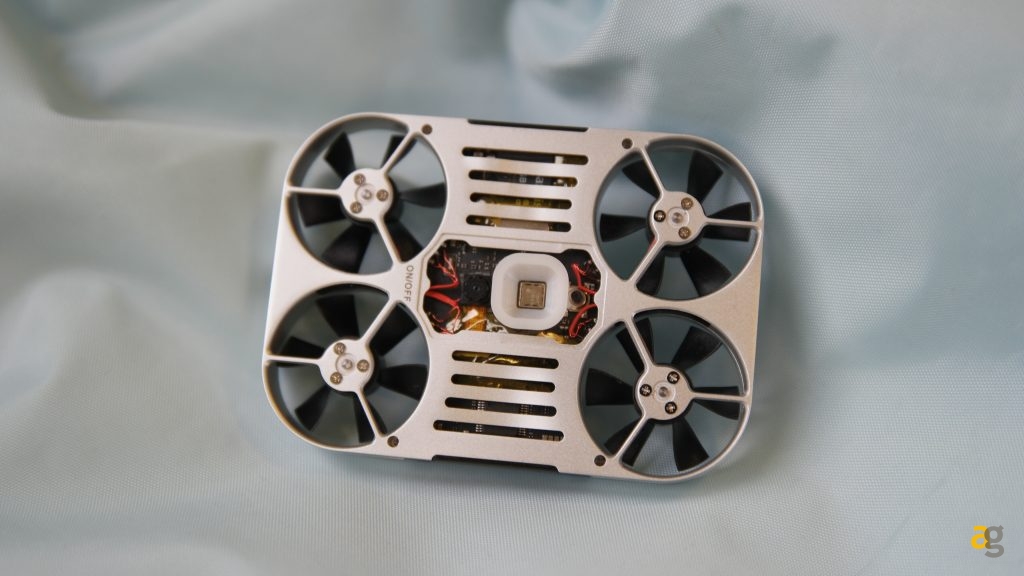 airselfie-minidrone-smartphone-anteprima