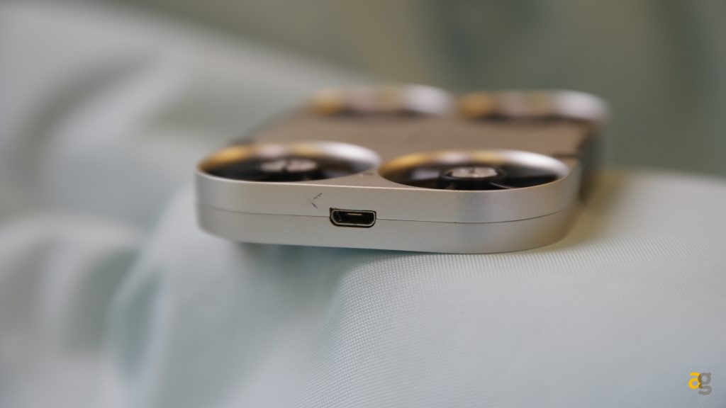 airselfie-minidrone-smartphone-anteprima