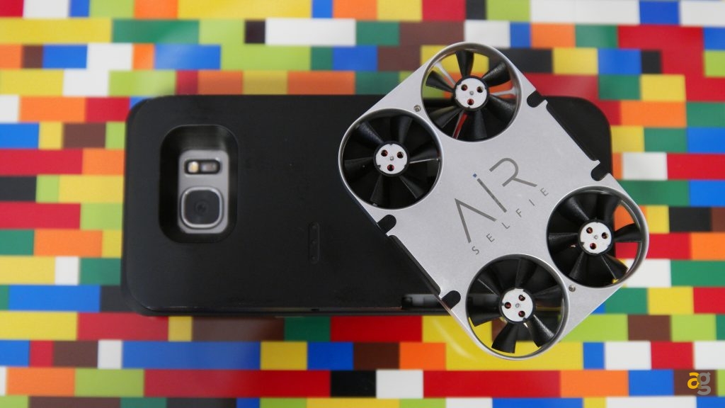 airselfie-minidrone-smartphone-anteprima