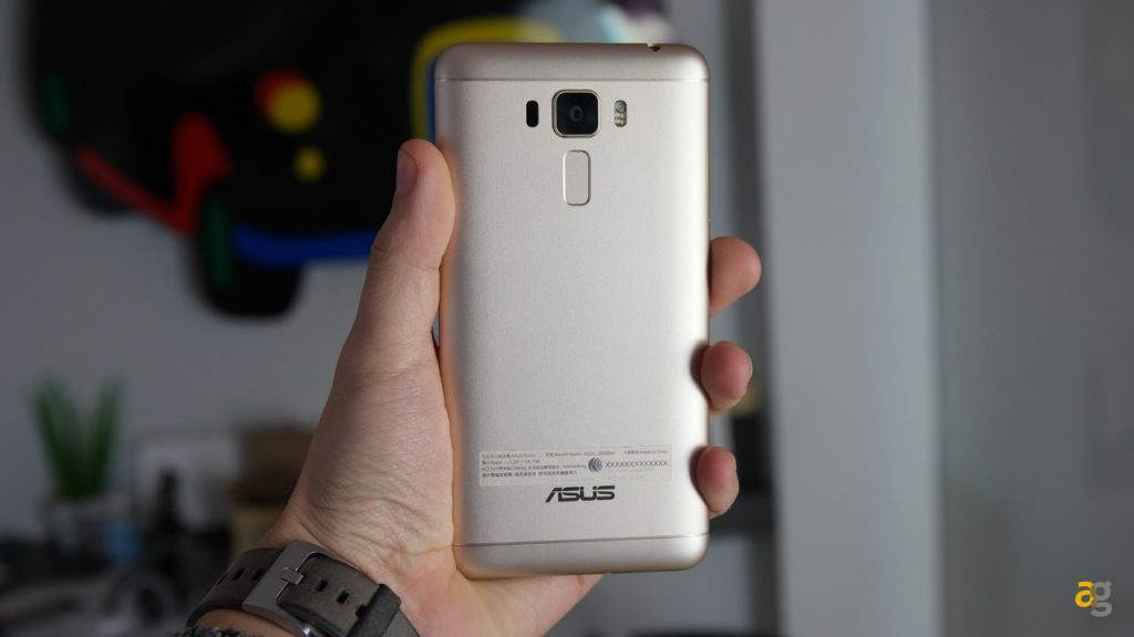 asus-zenfone-3-laser-recensione