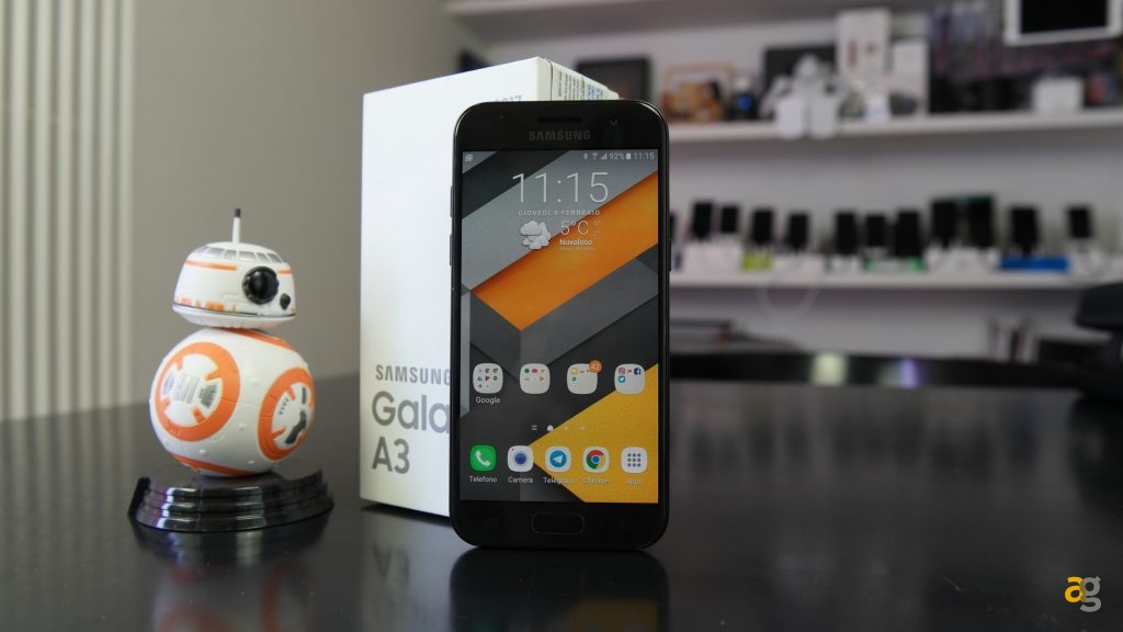 samsung-galaxy-a3-2017-recensione