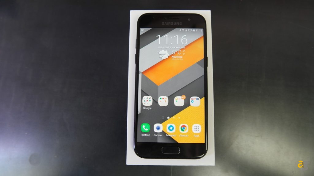 samsung-galaxy-a3-2017-recensione