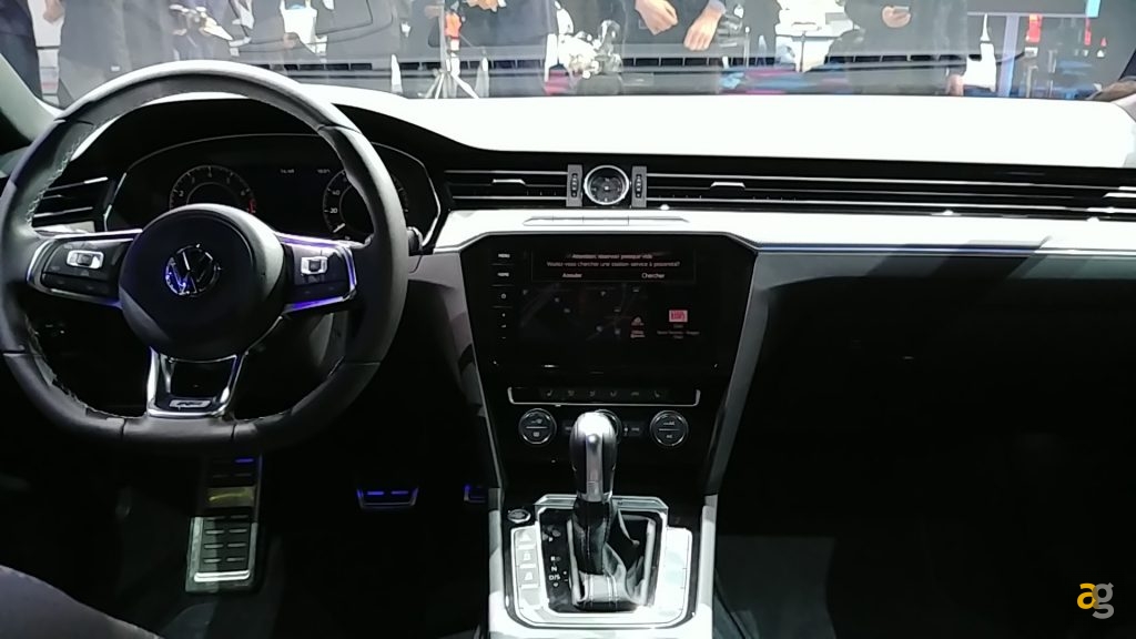 anteprima-al-quadrato-vw-arteon-con-lg-g6