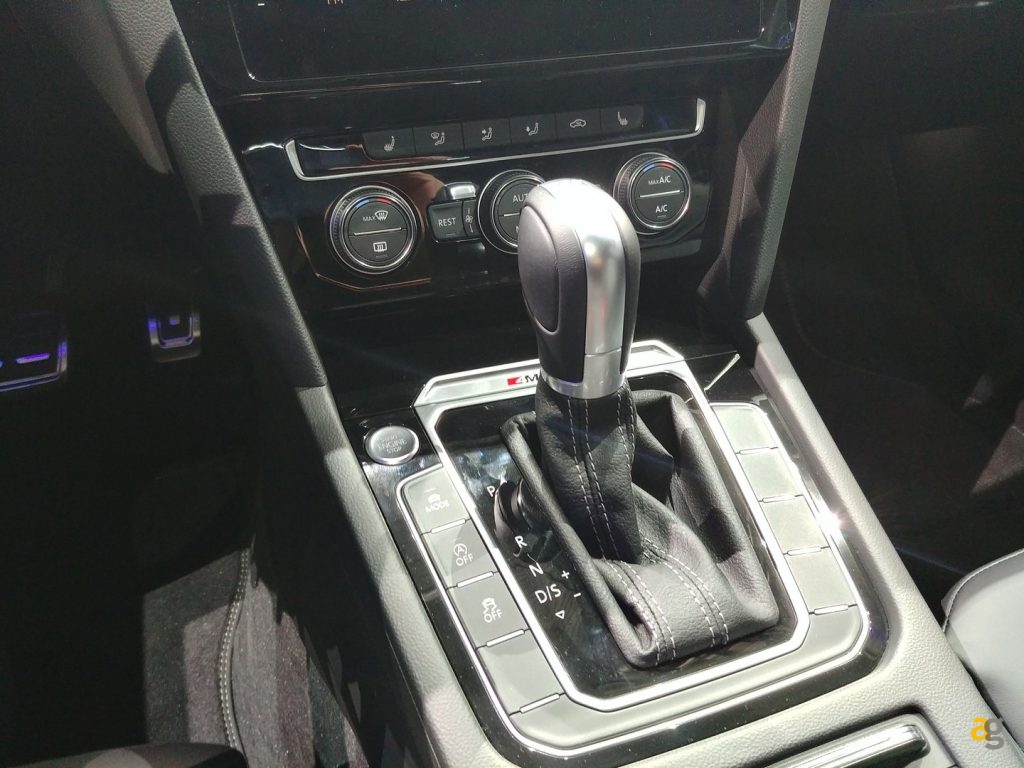 anteprima-al-quadrato-vw-arteon-con-lg-g6