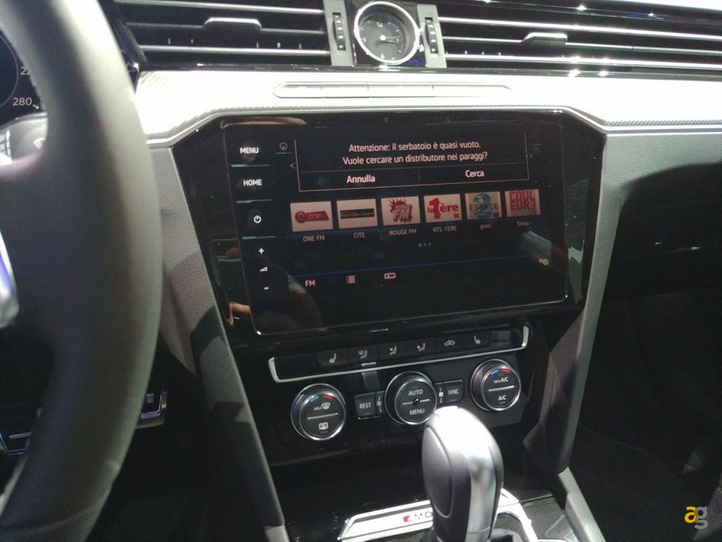 anteprima-al-quadrato-vw-arteon-con-lg-g6