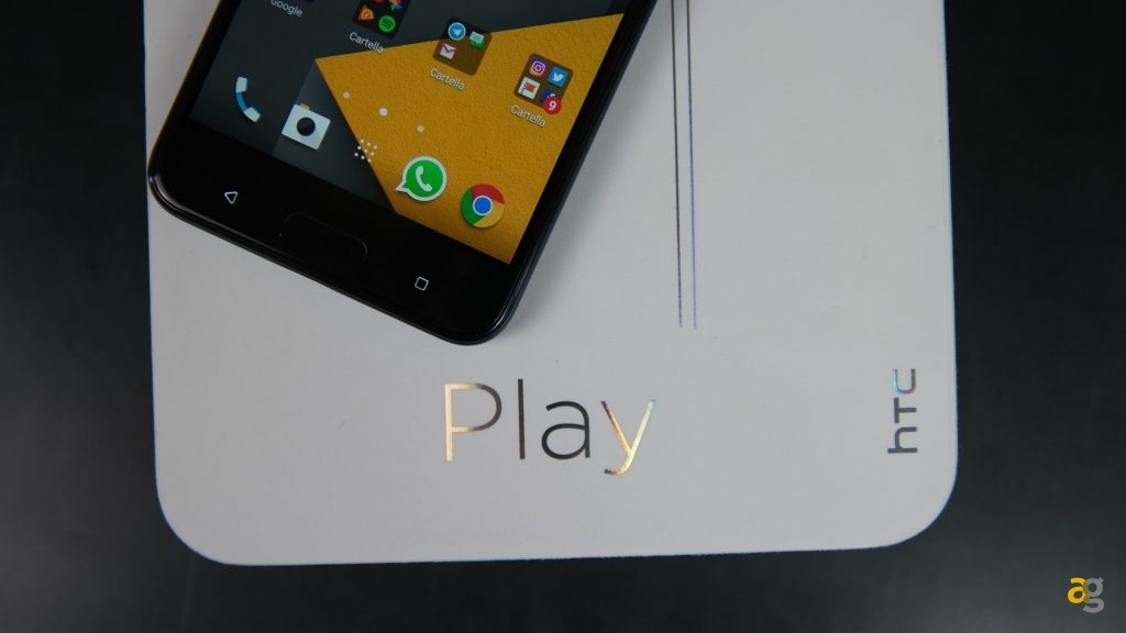 recensione-htc-u-play