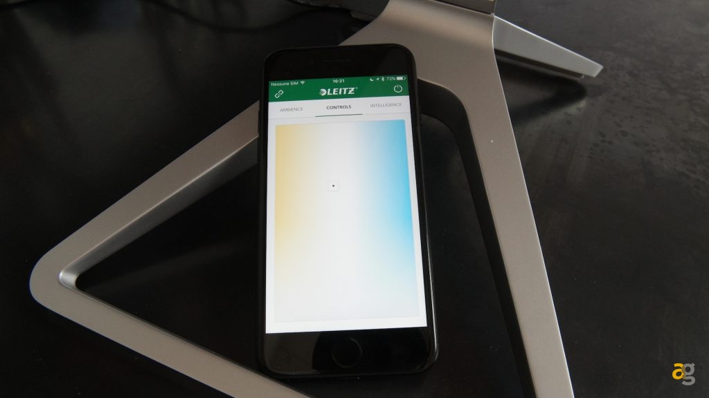 leitz-style-smart-lamp