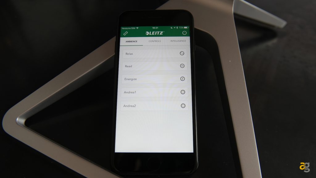 leitz-style-smart-lamp