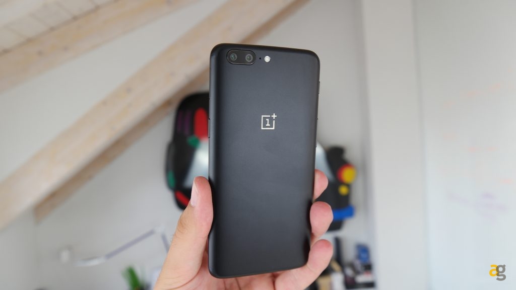 recensione-oneplus-5