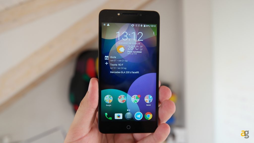 recensione-alcatel-a5-led-discoteca