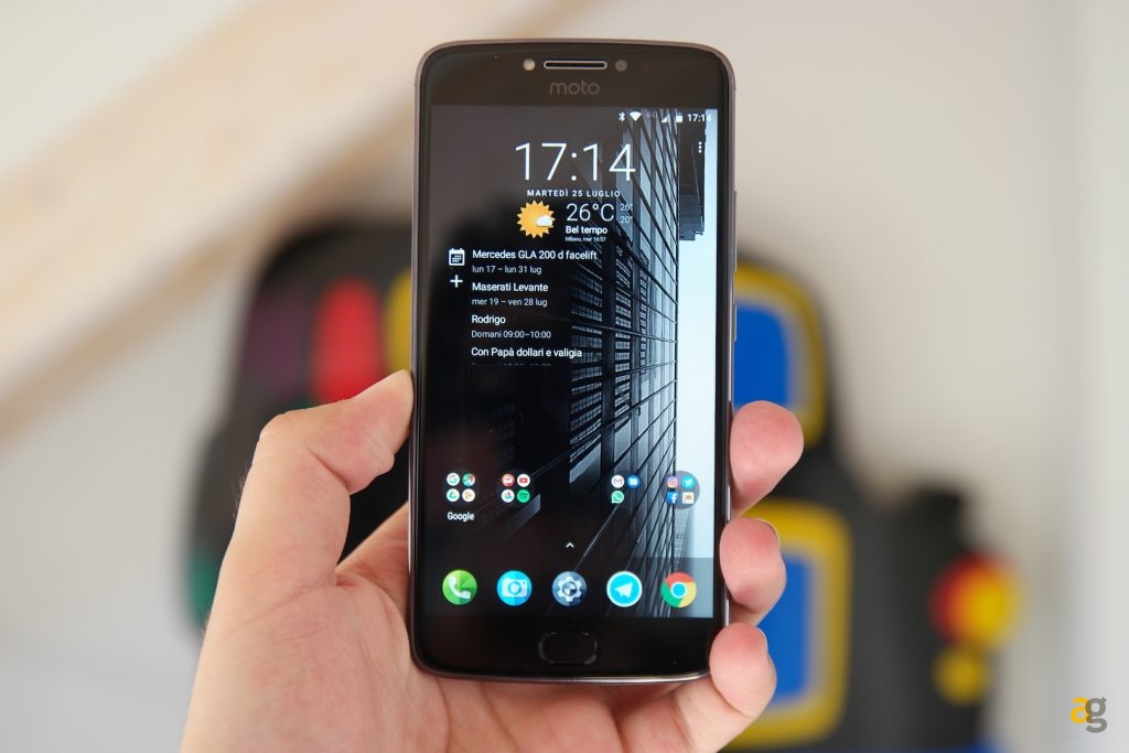 recensione-moto-e4-plus