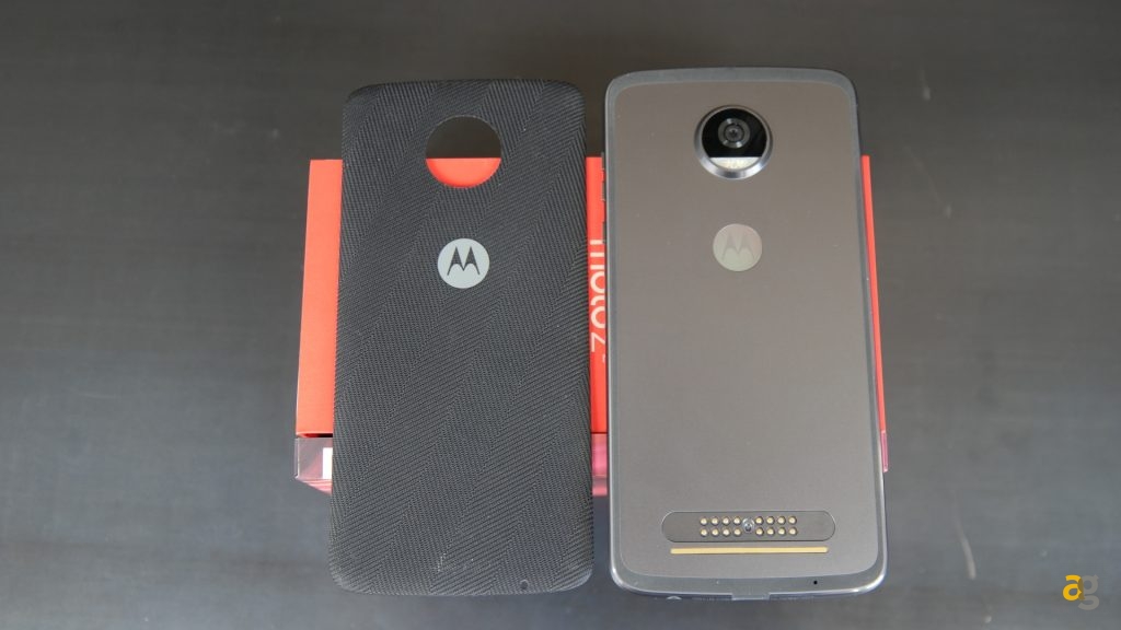 recensione-moto-z2-play