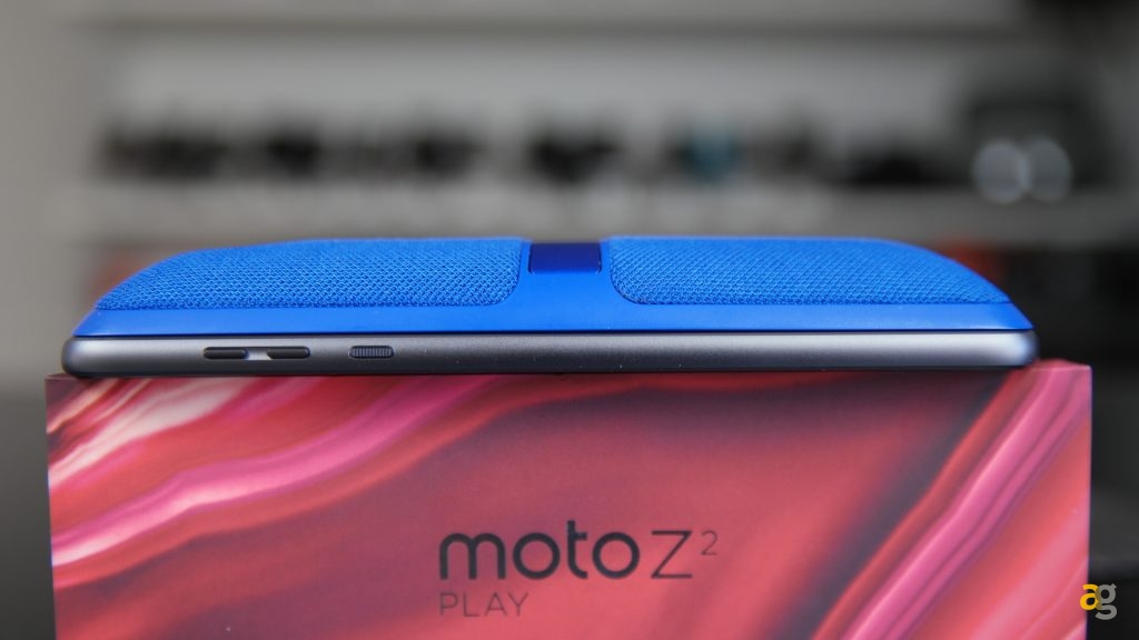 recensione-moto-z2-play