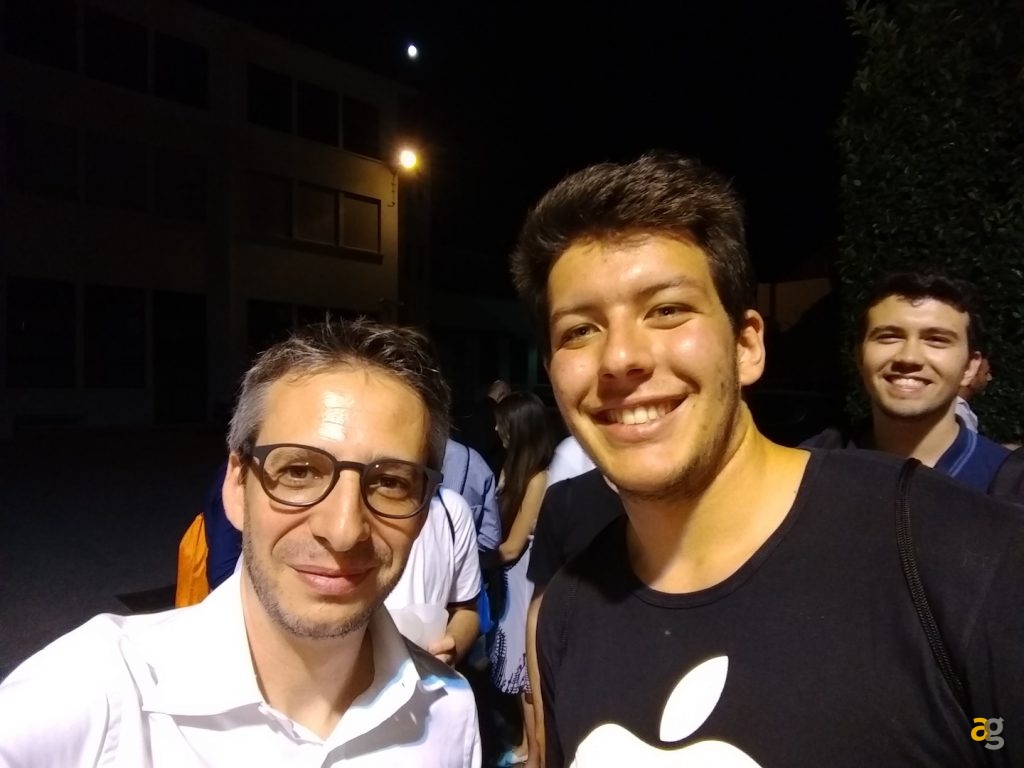 recensione-moto-z2-play