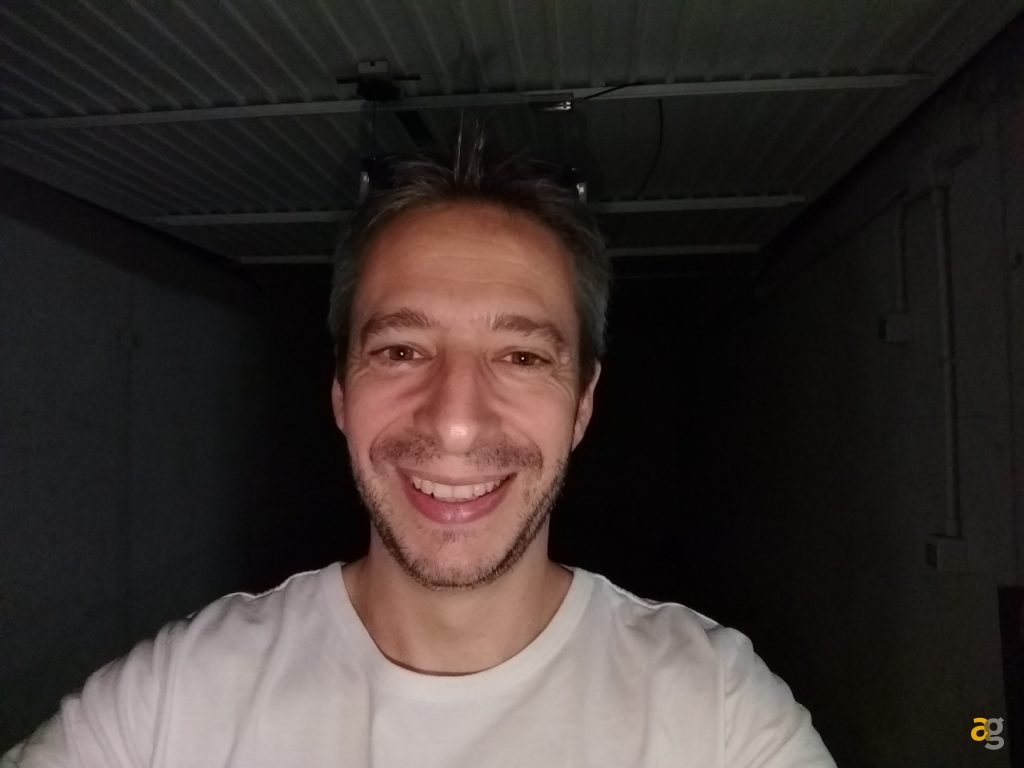 recensione-moto-z2-play