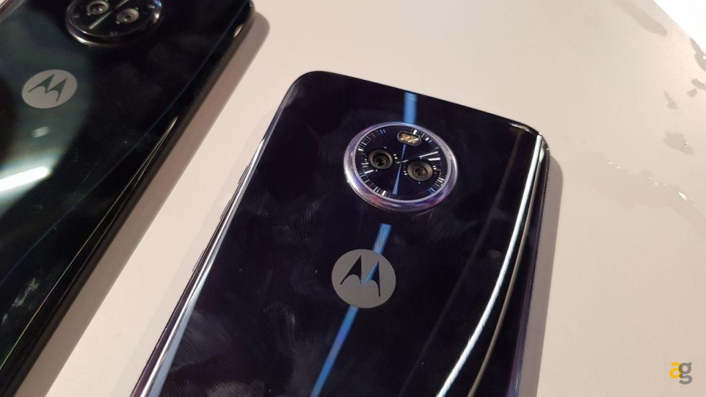 anteprima-moto-x4-moto-z2-force