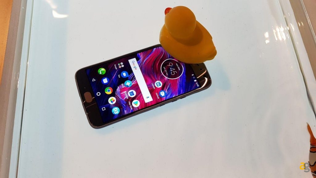 anteprima-moto-x4-moto-z2-force