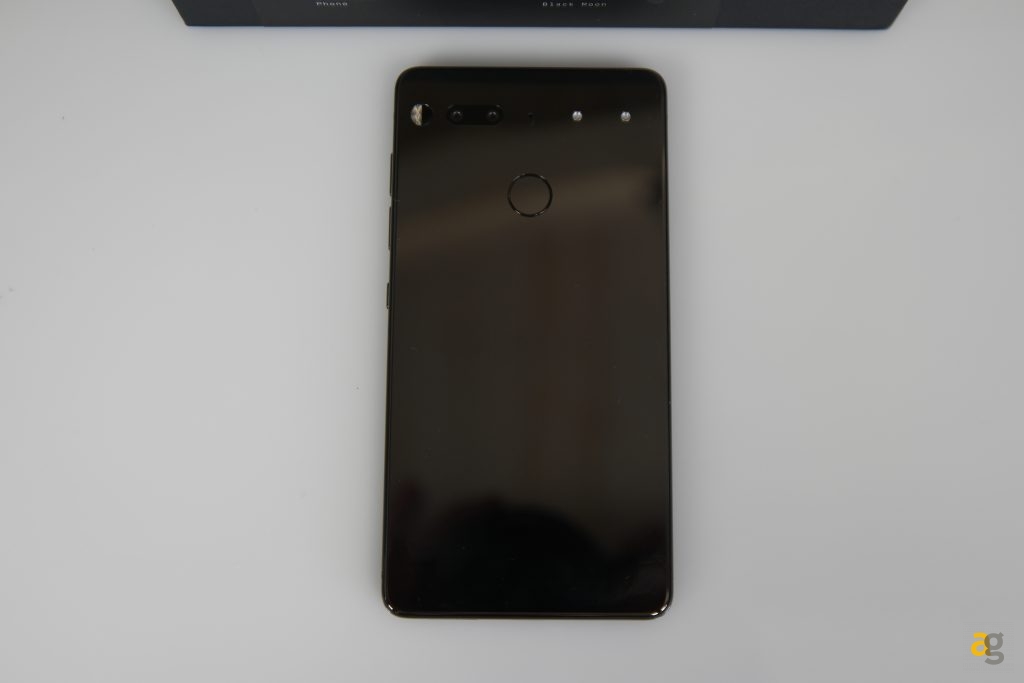 recensione-essential-phone-ph1