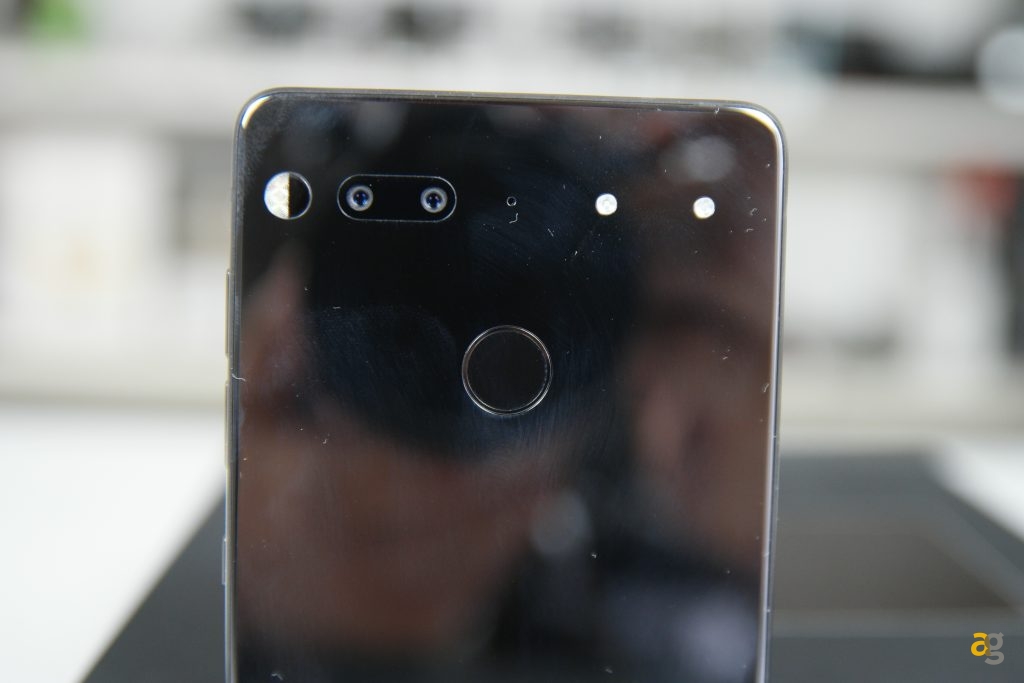recensione-essential-phone-ph1