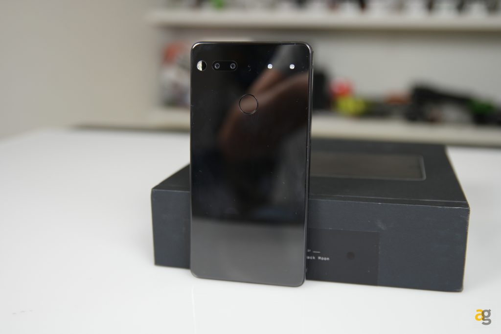 recensione-essential-phone-ph1