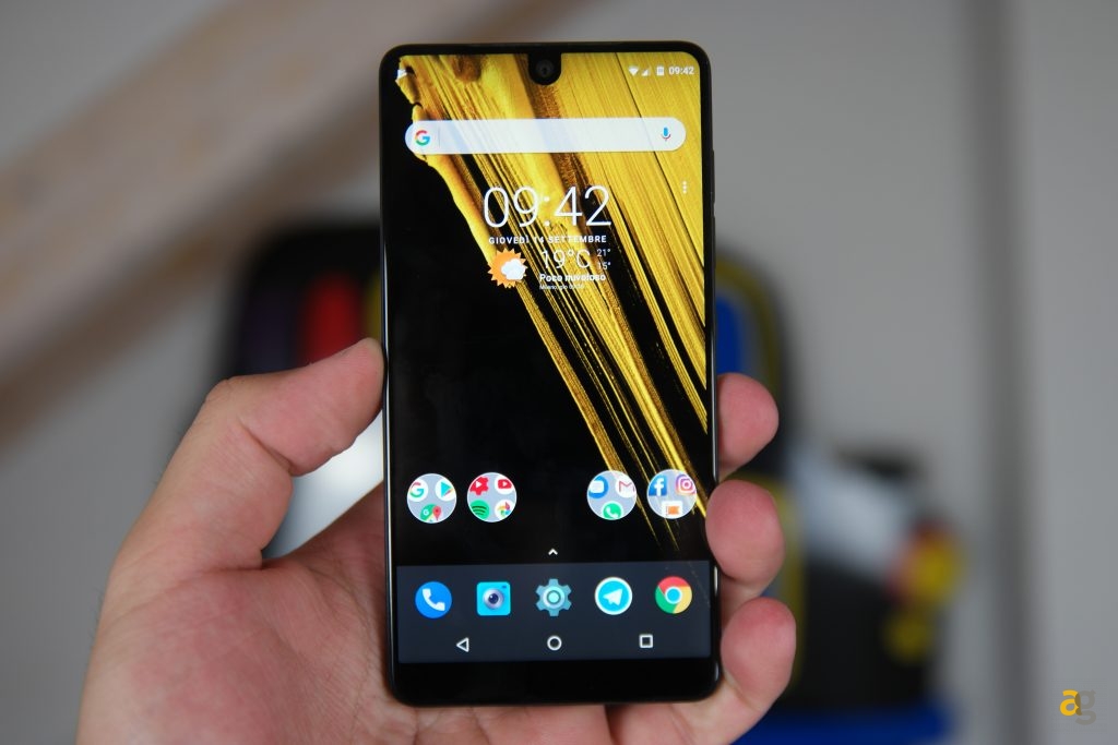 recensione-essential-phone-ph1