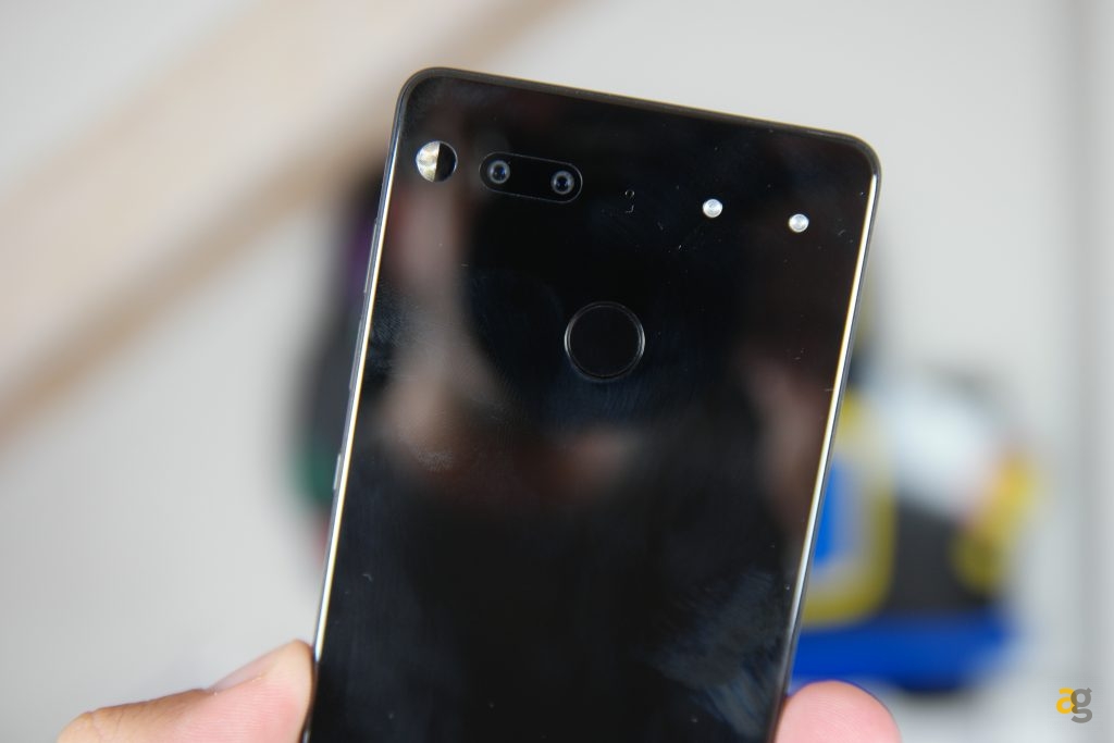 recensione-essential-phone-ph1