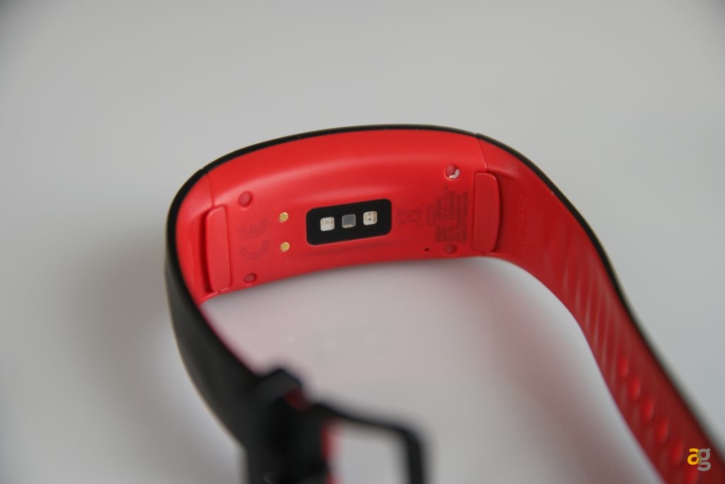 recensione-gear-fit-sport-fit-2-pro