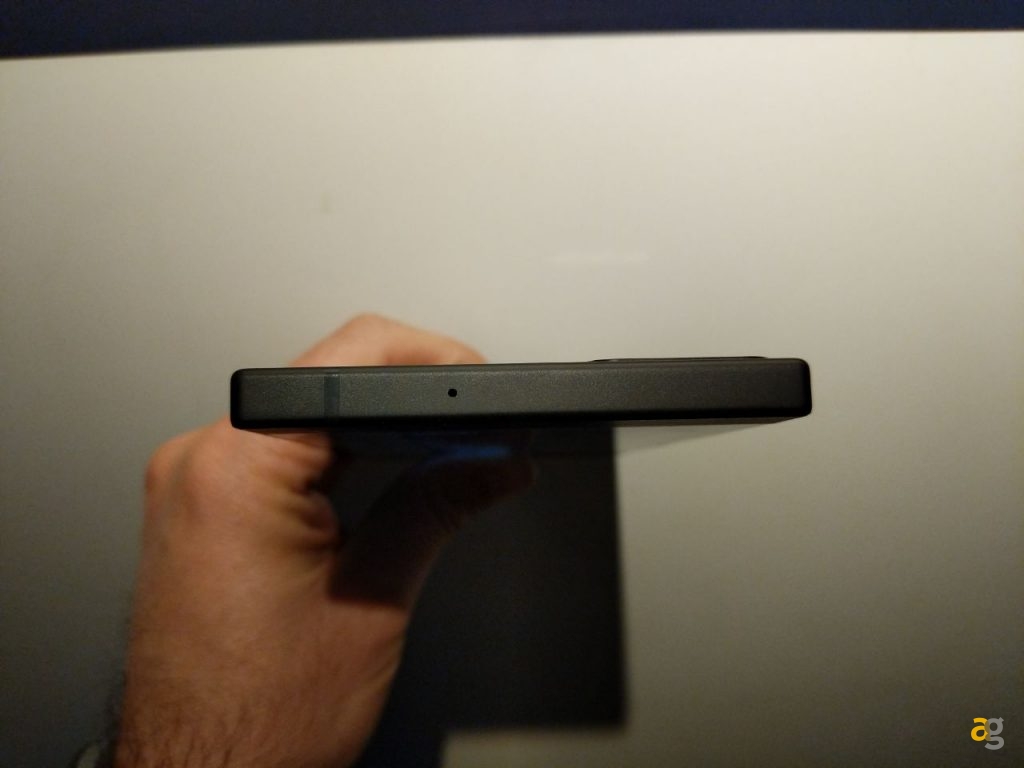 anteprima-smartphone-razer