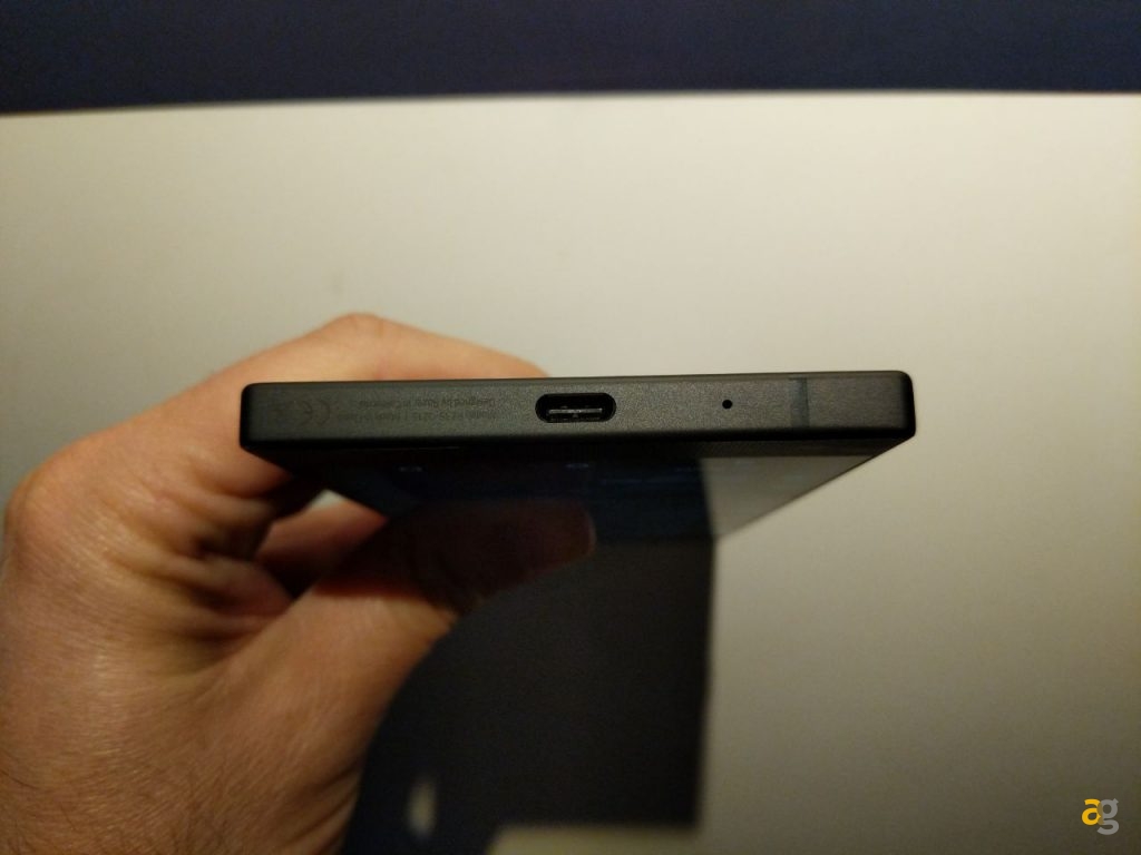 anteprima-smartphone-razer